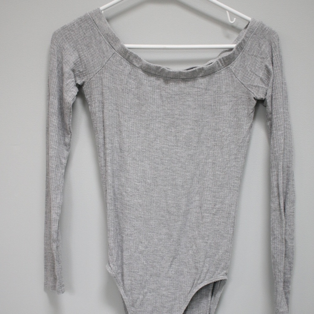 Hollister Grey Off The Shoulder Bodysuit Small
